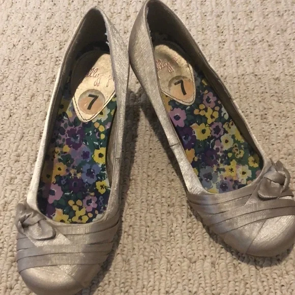 Jellypop Gold Satin heels pumps shoes size 7 - Picture 2 of 7